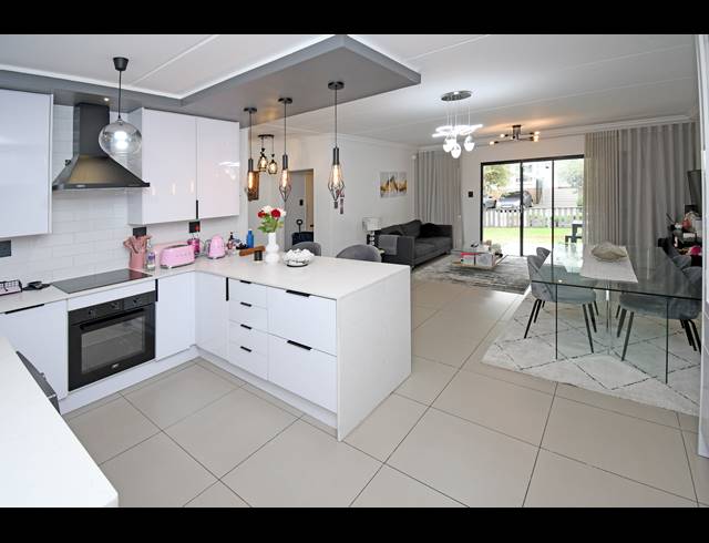 2 BEDROOM APARTMENT FOR SALE IN BROADACRES